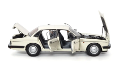ALMOST-REAL - JAGUAR - DAIMLER XJ6 (XJ40) 1986