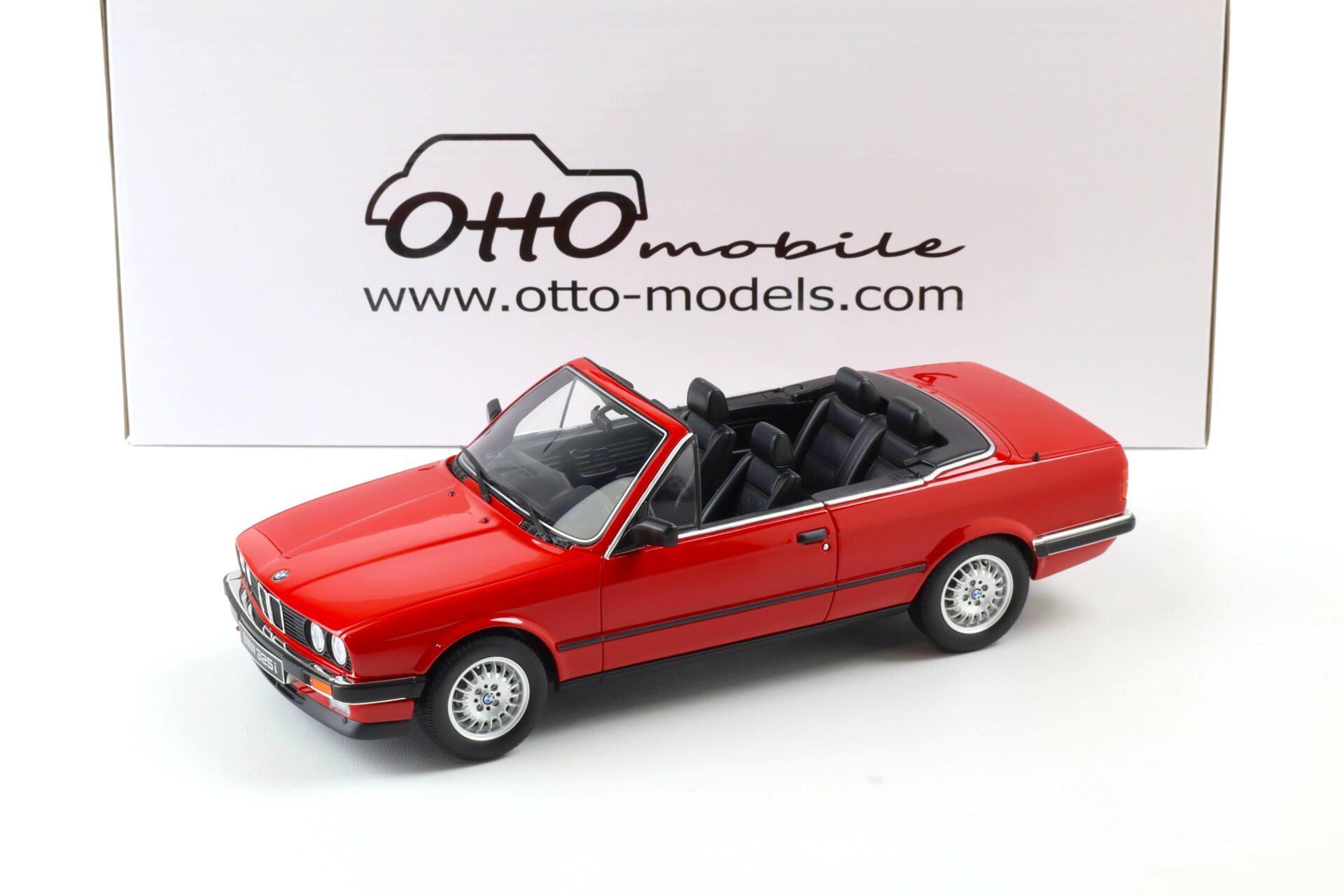1/18 OTTO BMW 325i Convertible Bright Red 1986 - OT1194