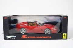 1/18 MATTEL HOT WHEELS - FERRARI - SUPERAMERICA 2004