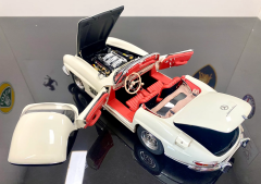 1/18 CMC Mercedes Benz 300 SL W198 Hardtop - M284