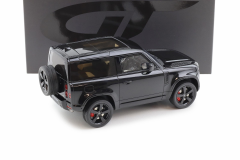1/18 GT Spirit Land Rover Defender 90 P400 X-Dynamic HSE, Black - GT992