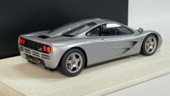 MAKE-UP - MCLAREN F1 ROAD CAR 1994 SILVER
