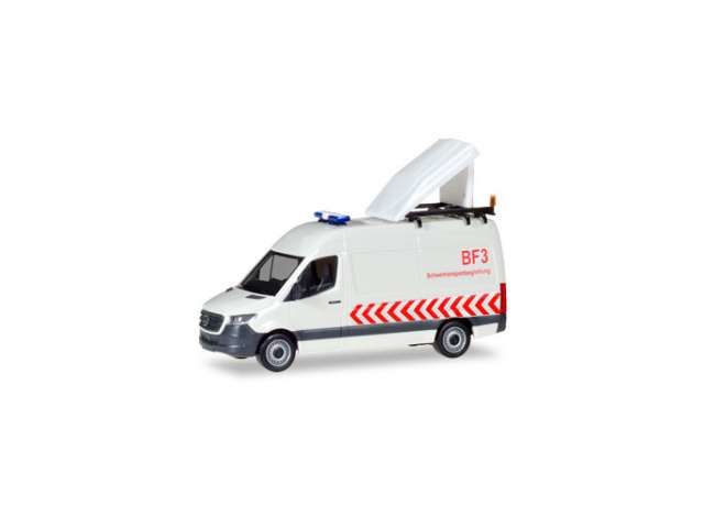 1/87 Mercedes Benz Sprinter 18 BF3 Heavy Transport, white