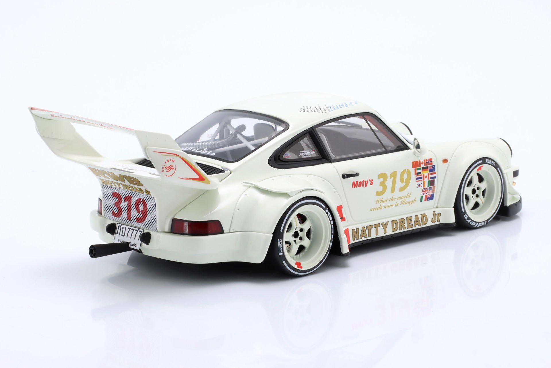 GT SPIRIT 1/18 Porsche 911 RWB Akira - GT508 (Neuf, Résine)