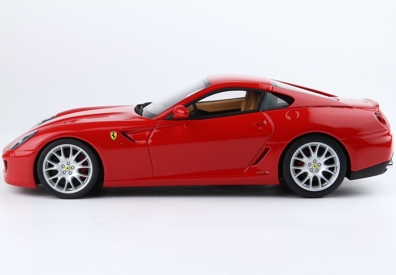1/18 BBR-MODELS - FERRARI - 599 GTB FIORANO 2006 - MANUAL GEAR BOX