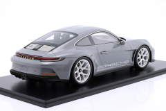 1/12 SCHUCO - PORSCHE - 911 992 S/T COUPE HERITAGE DESIGN PACKAGE 2024 - 12U00009
