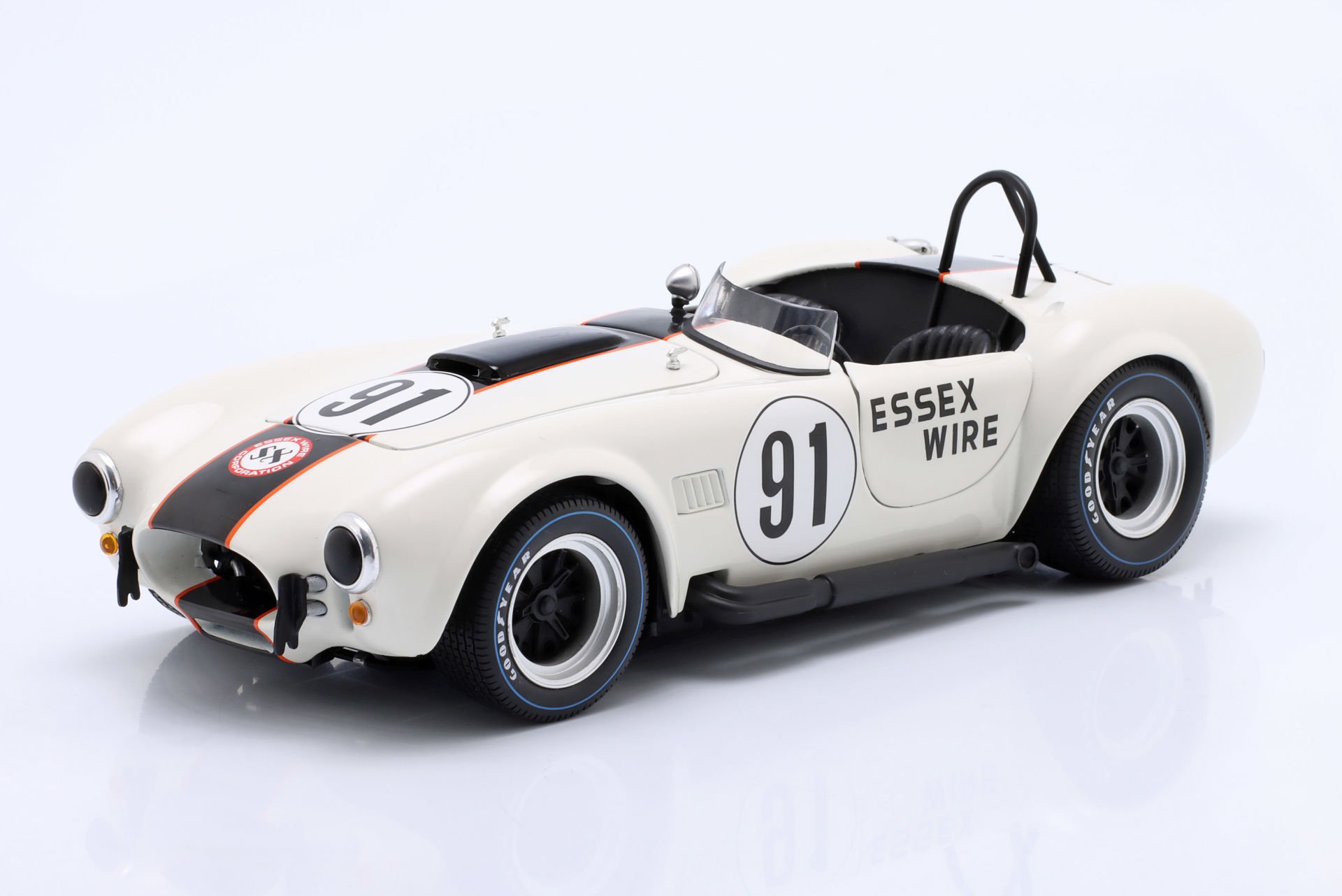 KYOSHO FORD SHELBY COBRA 427 S/C SPIDER 1962