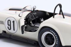 KYOSHO FORD SHELBY COBRA 427 S/C SPIDER 1962