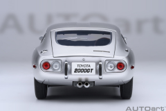 1/18 AUTOart Toyota 2000GT 1967 (Silver) - 79548