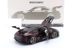 MINICHAMPS - PORSCHE - 911 992 GT3 RS N 5 COUPE 2024 - GOLD WHEELS