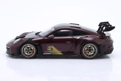 MINICHAMPS - PORSCHE - 911 992 GT3 RS N 5 COUPE 2024 - GOLD WHEELS