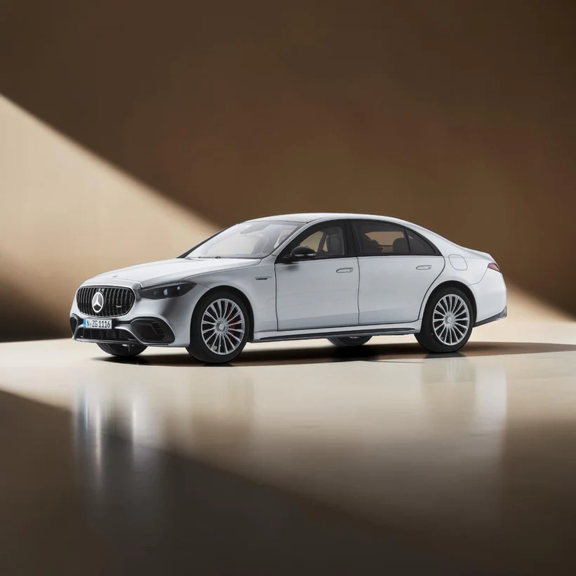 1/18 NZG Mercedes-AMG S 63 E Performance - 111600055