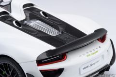 AUTOART - PORSCHE - 918 SPYDER WEISSACH PACKAGE 2013