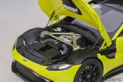 Aston Martin Vantage 2019 (Lime Essence)
