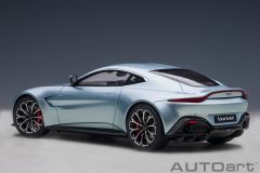 Aston Martin Vantage 2019 (Skyfall Silver)