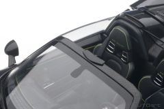 AUTOART - PORSCHE - 918 SPIDER CLOSED ROOF 2013