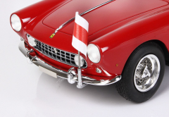 1/18 BBR-MODELS - FERRARI - 250 GTE 2+2 OFFICIAL PACE CAR 24h LE MANS 1960