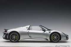 1:12 ÖLÇEK AUTOART - PORSCHE - 918 SPYDER WEISSACH PACKAGE 2013