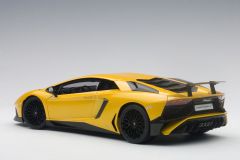AUTOART - LAMBORGHINI - AVENTADOR LP750-4SV SUPERVELOCE 2015