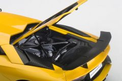 AUTOART - LAMBORGHINI - AVENTADOR LP750-4SV SUPERVELOCE 2015