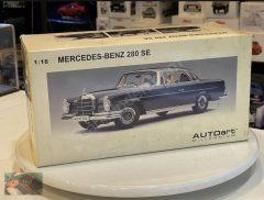 AUTOART MERCEDES-BENZ 280SE COUPE 1968
