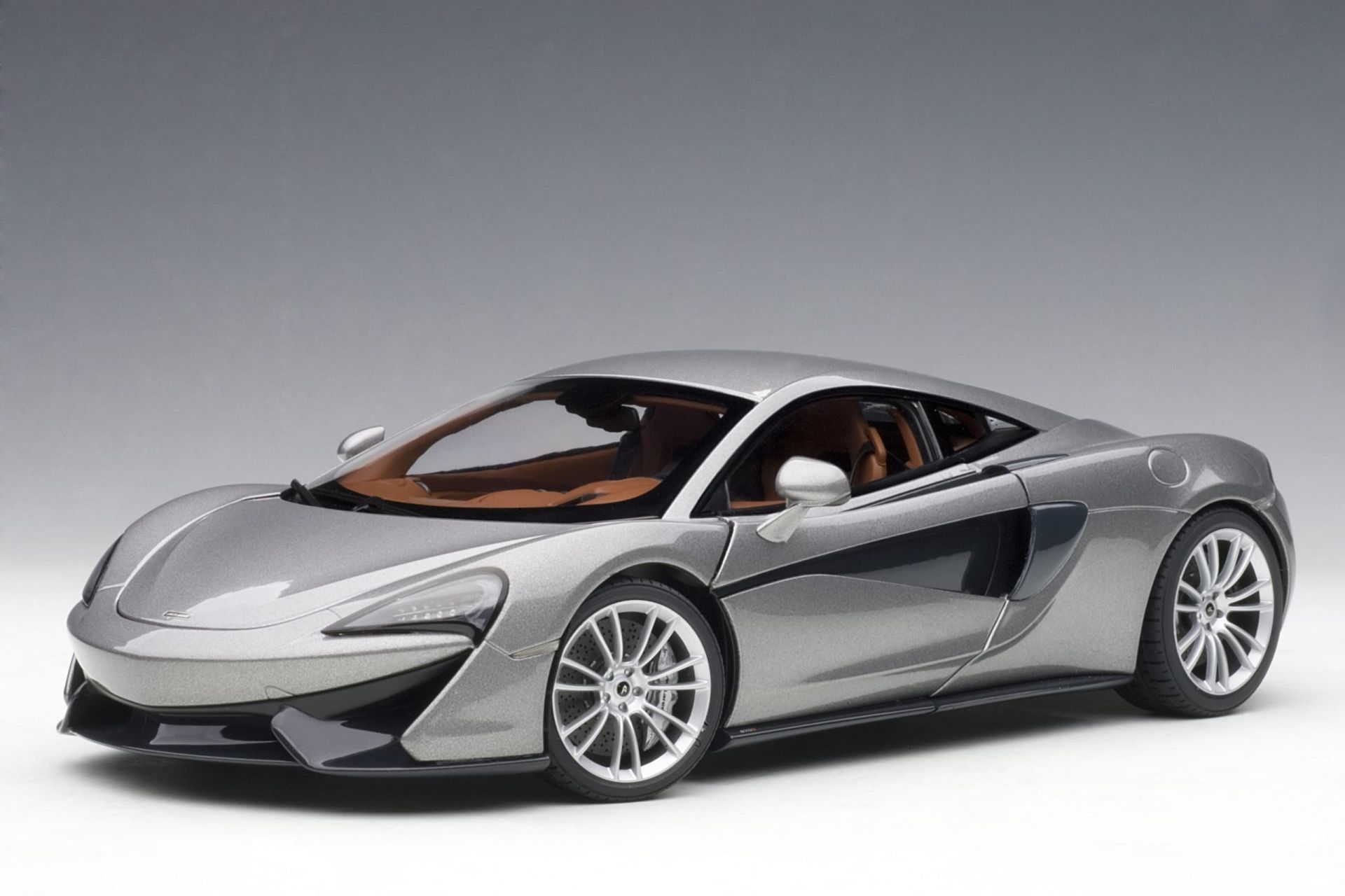 AUTOART - McLAREN - 570S 2015
