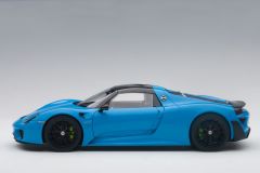 AUTOART - PORSCHE - 918 SPIDER CLOSED ROOF 2013