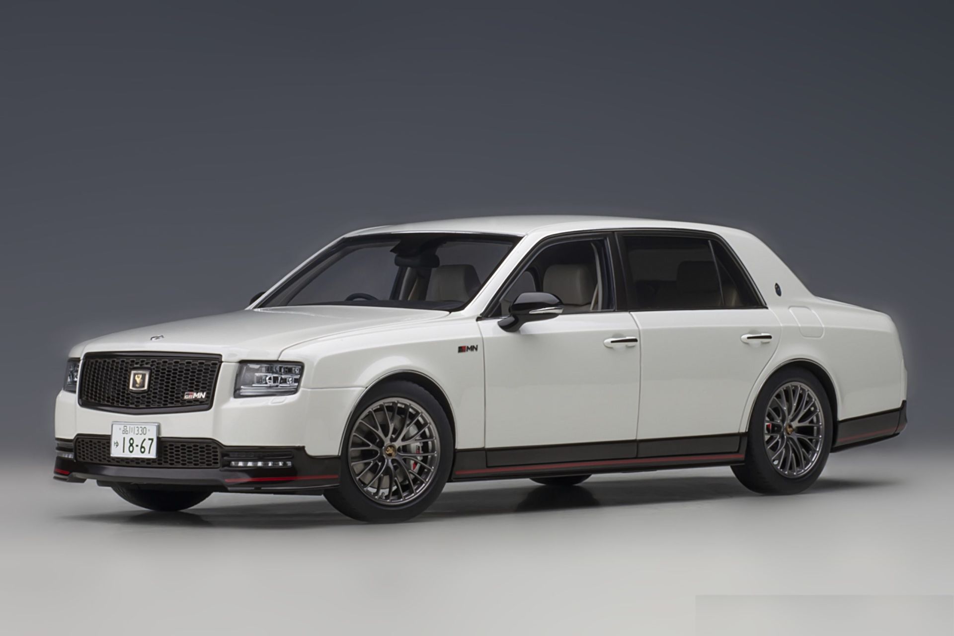 AUTOART - TOYOTA - CENTURY 2018