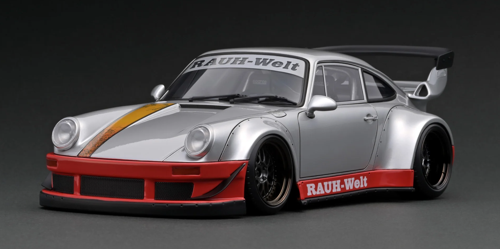 1/18 IGNITION IG2480 RWB 930 Silver/Red