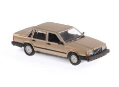 1986 Volvo 740 GL, gold