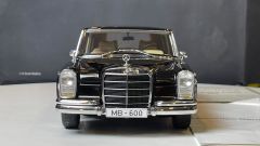 AUTOART - MERCEDES BENZ - 600 SWB LIMOUSINE