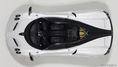 AUTOART - PAGANI - HUAYRA 2011