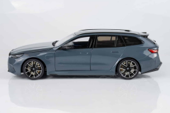 1/18 Minichamps BMW M5 Touring (G91) 2024 Grey Metallic - 110023901