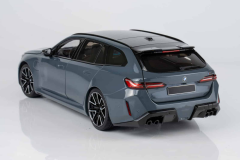 1/18 Minichamps BMW M5 Touring (G91) 2024 Grey Metallic - 110023901