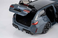1/18 Minichamps BMW M5 Touring (G91) 2024 Grey Metallic - 110023901