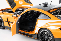 1/18 Minichamps Mercedes-AMG GT Black Series F1 Safety Car Special Livery British GP 2025  - 110032092