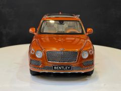 KYOSHO - BENTLEY BENTAYGA 2018