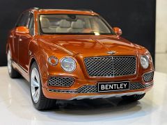 KYOSHO - BENTLEY BENTAYGA 2018