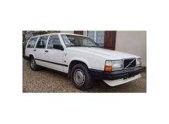 1/87 1986 Volvo 740 GL Break, white