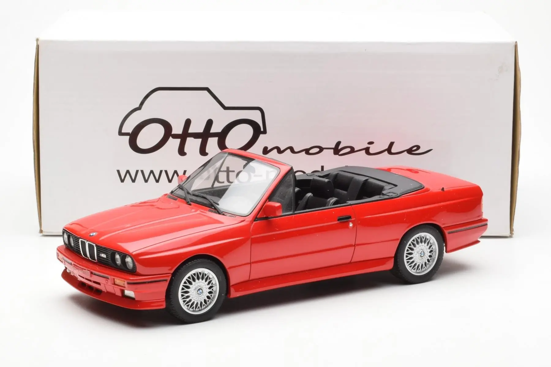 KUTUSUZ - 1/18 OTTO BMW M3 E30 Cabriolet - OT880