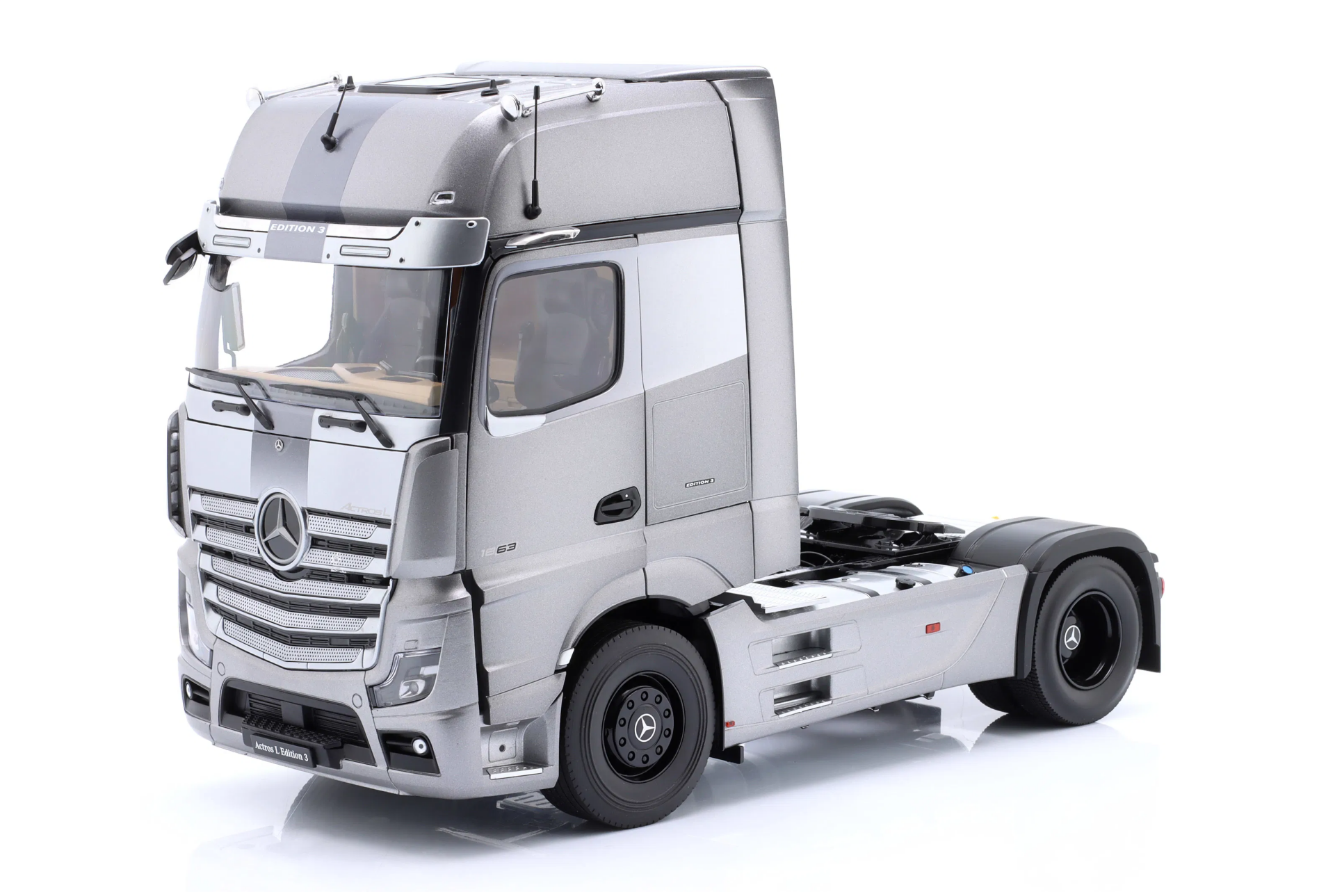 1/18 NZG - MERCEDES BENZ - ACTROS 2 1863 GIGASPACE 4x2 MIRRORCAM TRACTOR TRUCK 2-ASSI EDITION 3 2020