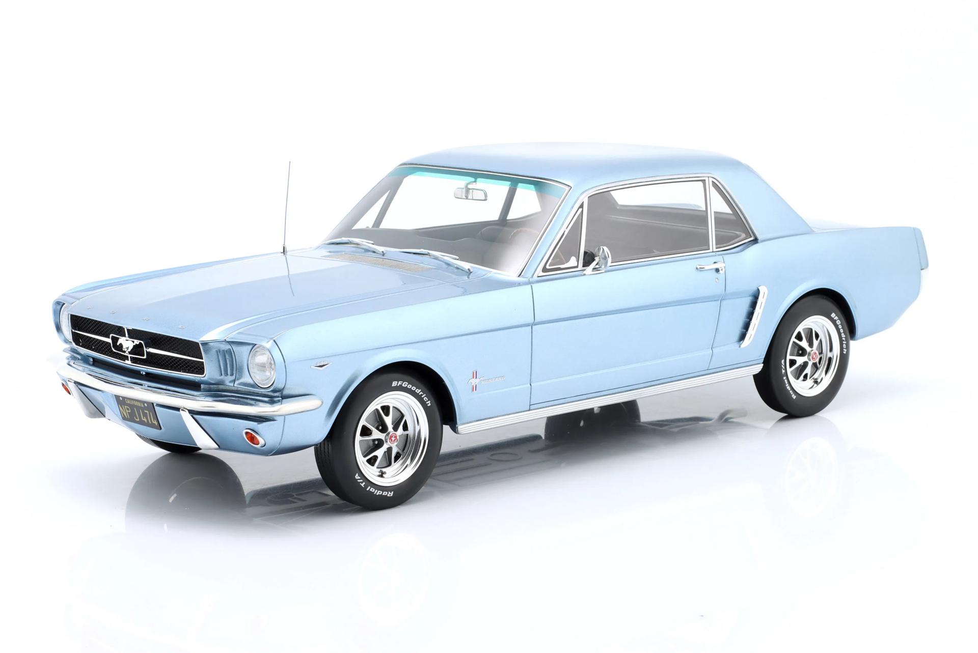 1/12 OTTO-MOBILE - FORD USA - MUSTANG V8 HARD-TOP 1965