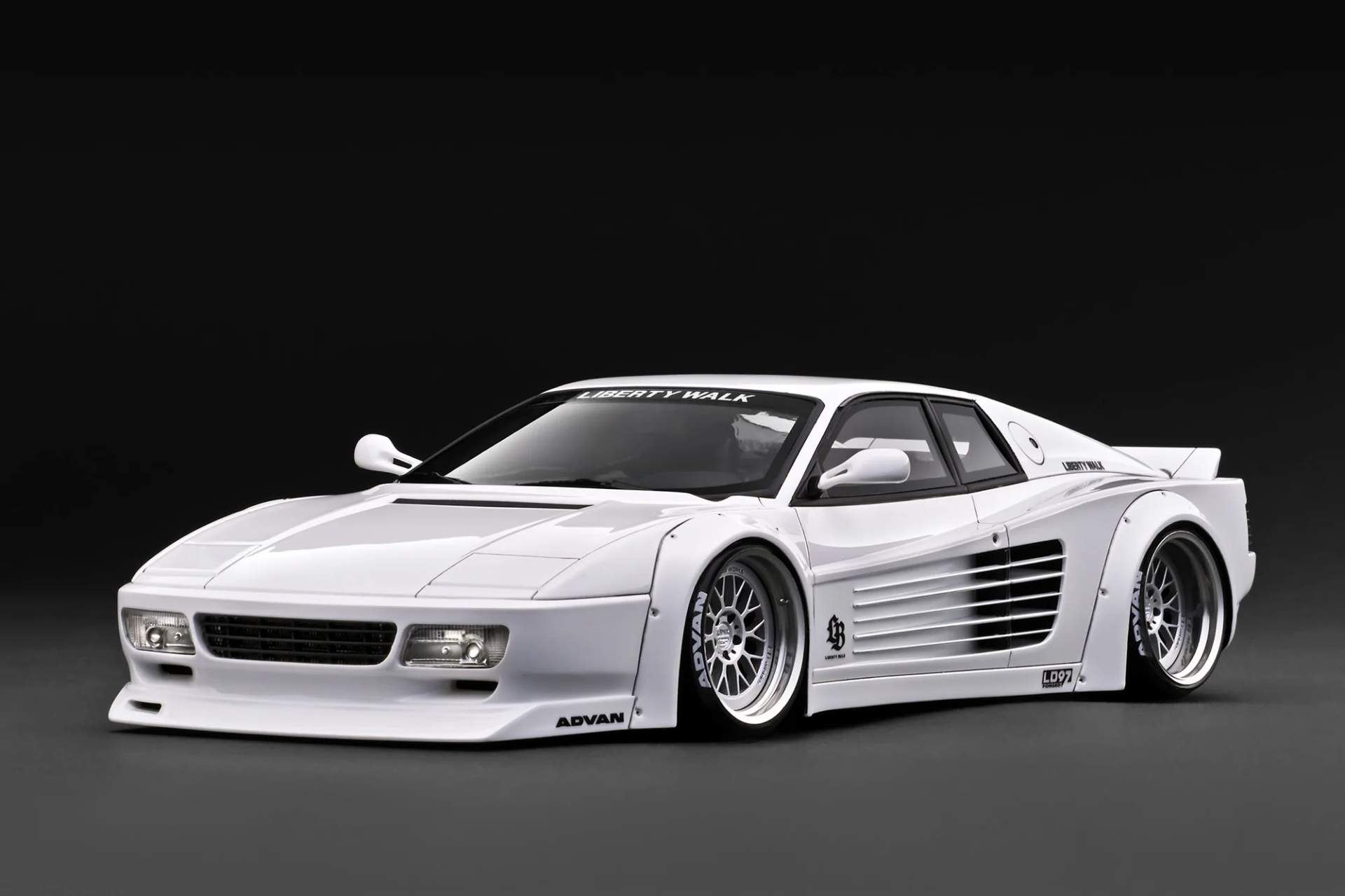 1/18 IGNITION LB-WORKS FERRARI 512 White - IG3751