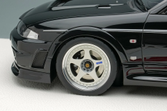 1/18 Make Up Eidolon Nissan Skyline GT-R R33 Nismo 400R 1996 (Black) - EML102G