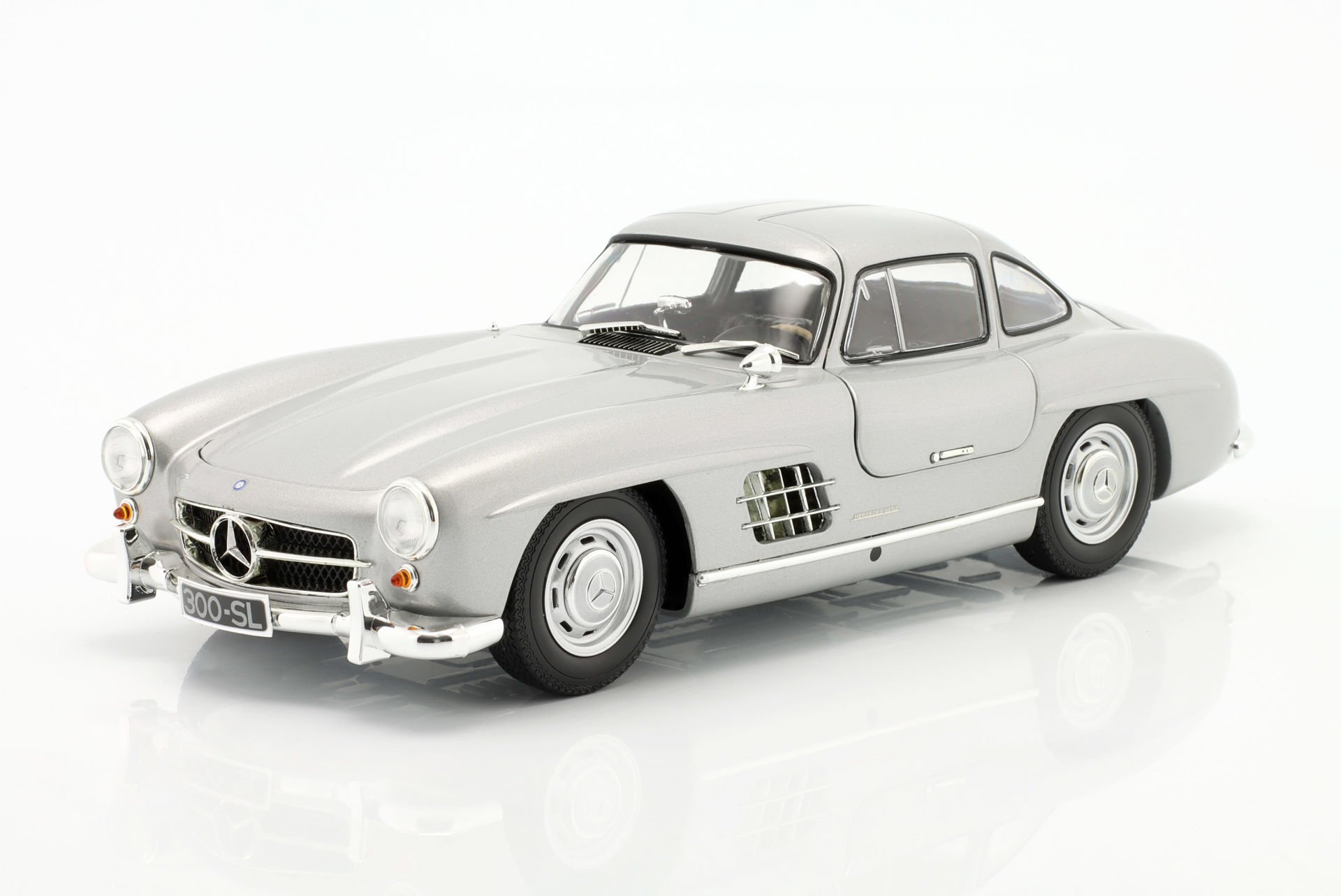 MINICHAMPS MERCEDES BENZ 300SL W198