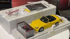MOTORHELIX - HONDA - S2000 (AP2) SPIDER WITH ENGINE AND ACCESSORIES 2000