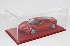 LYRD BOX 1:18 ÖLÇEK ROSSO RED ALCANTARA SERGİLEME STANDI - (BEYAZ DİKİŞ) LY194
