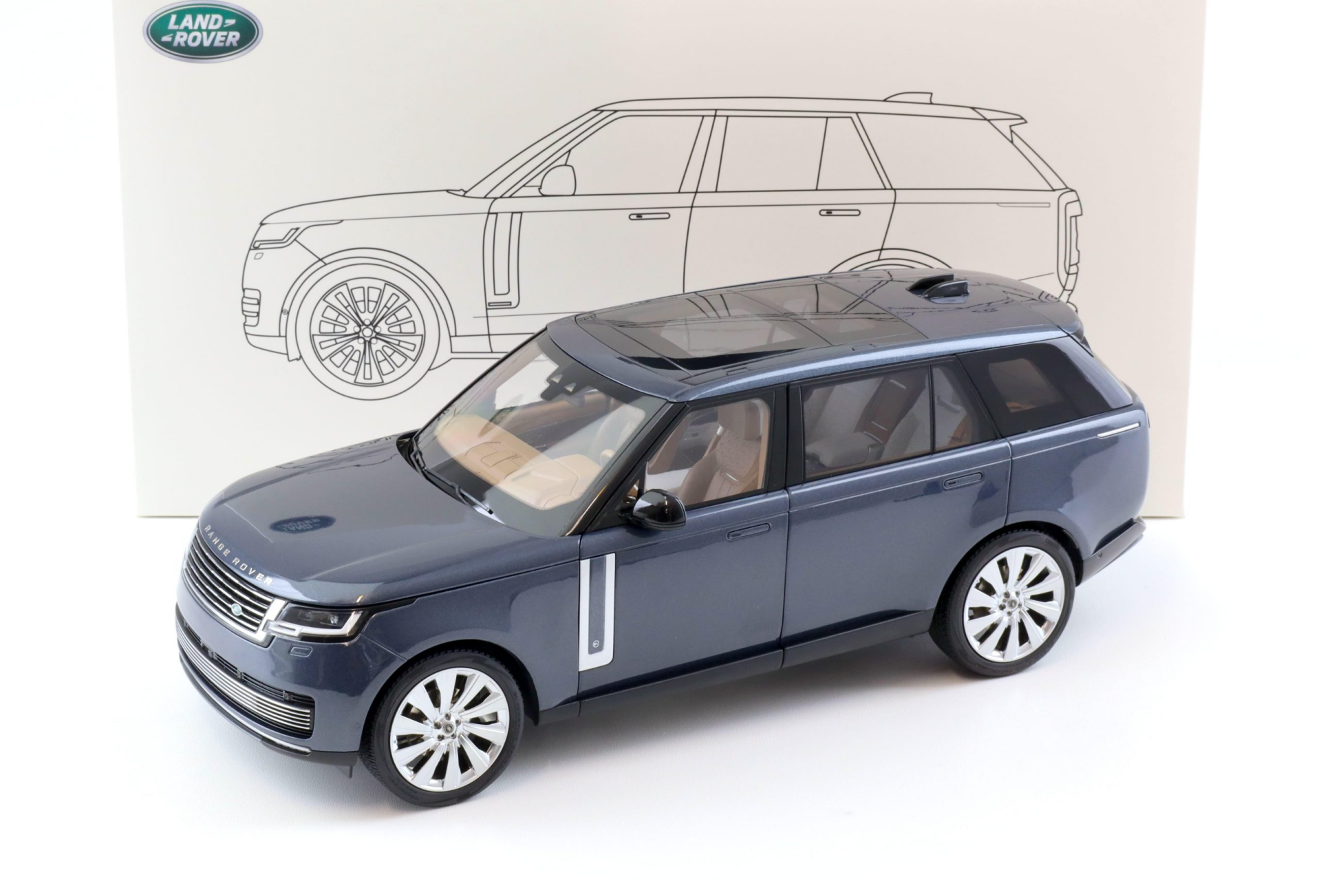1/18 LCD Models Land Rover Range Rover SV SERENITY BLUE - LCD18017-BU