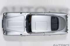 AUTOART - ASTON MARTIN - DB5 1964 - 007 JAMES BOND - GOLDFINGER - MISSIONE GOLDFINGER WITH WEAPONS