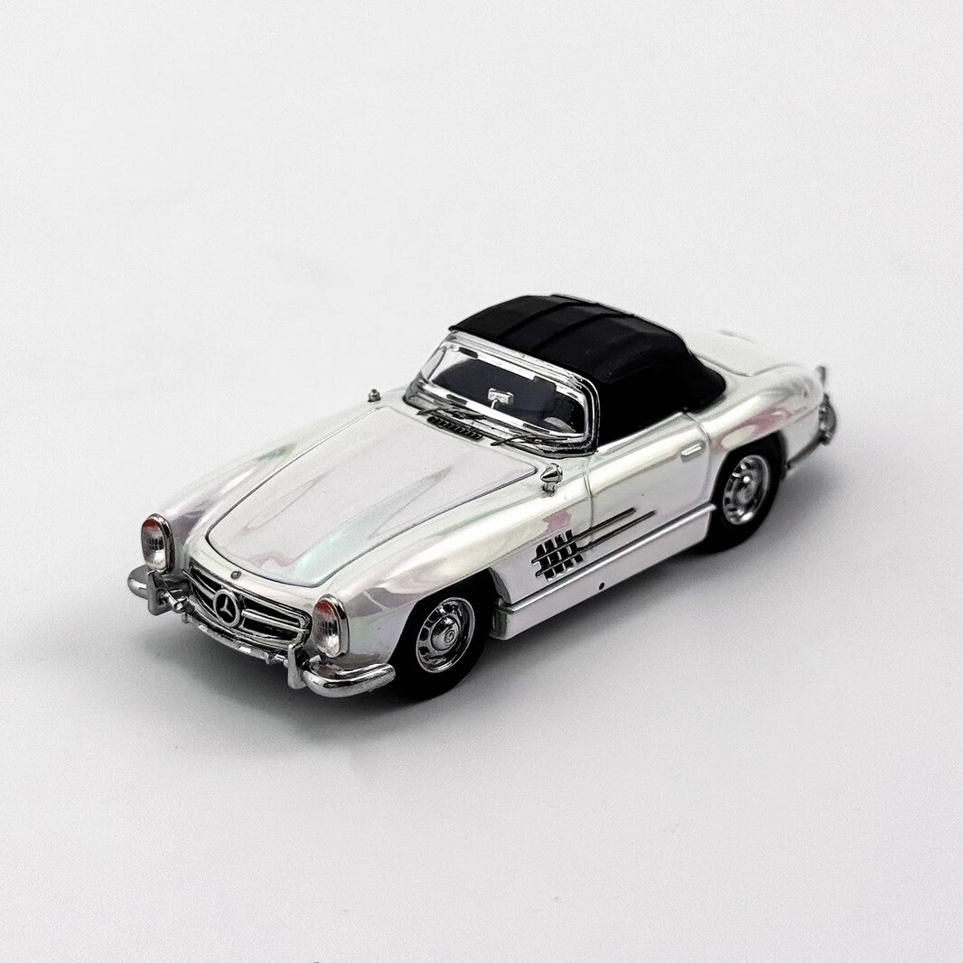 1/64 YS Models Mercedes-Benz 300sl, Chameleon White - YS300SL-CHWH